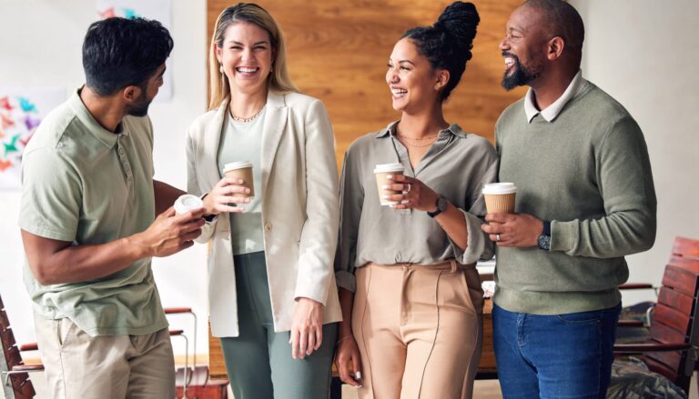 how to praise employees